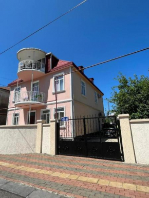 mano guest house